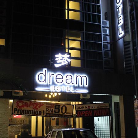 Dream Hotel Кланг Екстериор снимка