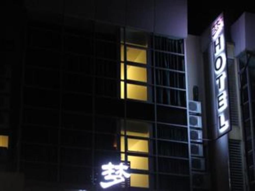 Dream Hotel Кланг Екстериор снимка